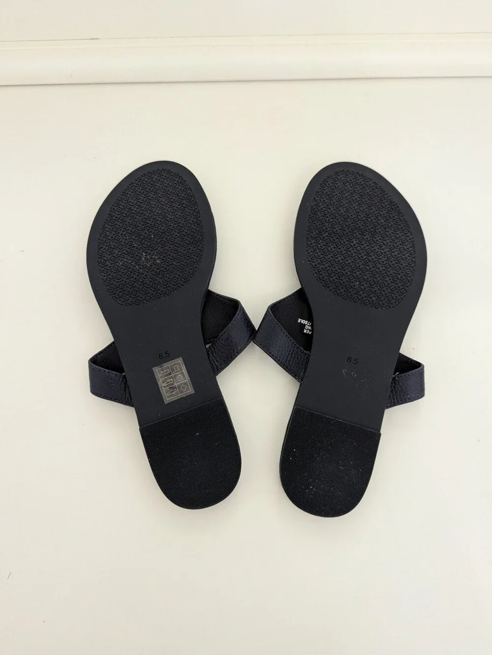 EUC! Tory Burch Jolie Flat Thong Sandal In Navy Blue Size 6.5